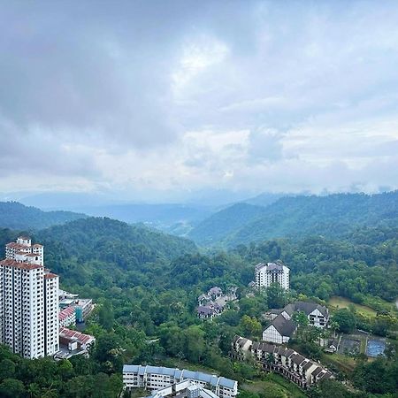 Swiss-Garden Hotel & Residences, Genting Highlands Exterior photo The view of the resort from the top of the resort